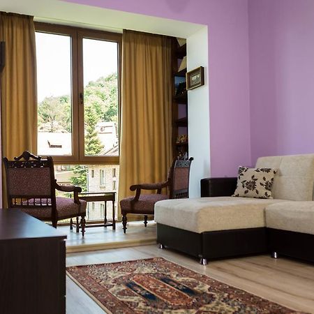 Chic Apartment Braşov Exterior foto