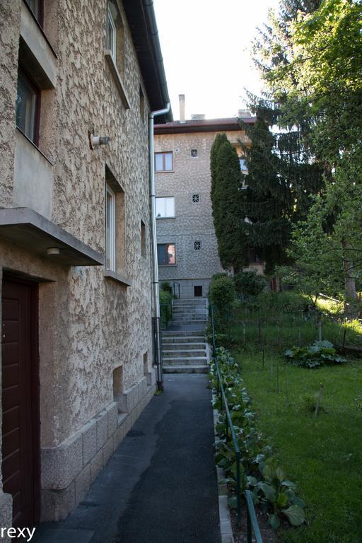 Chic Apartment Braşov Exterior foto