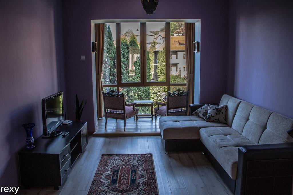 Chic Apartment Braşov Exterior foto