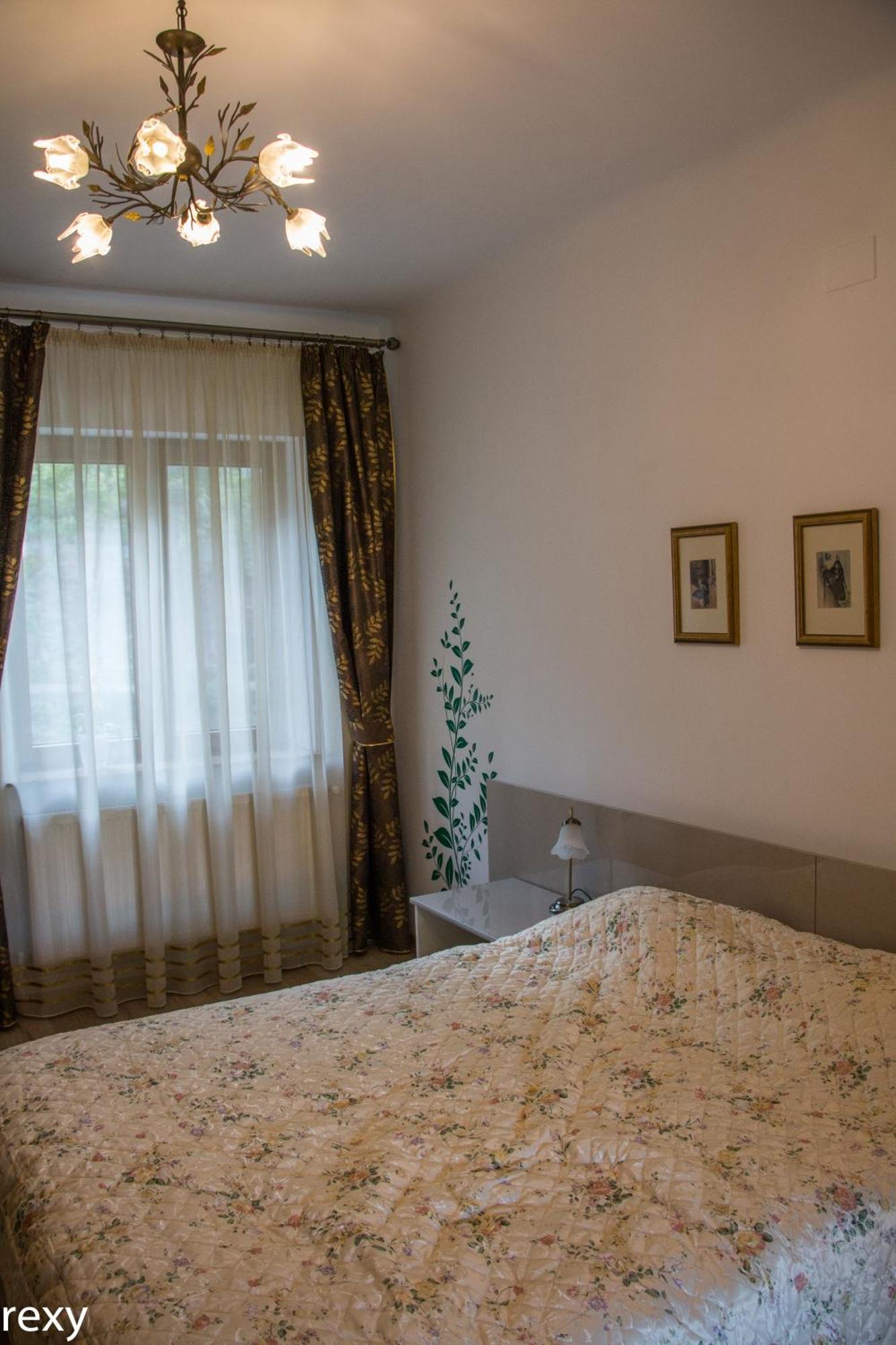 Chic Apartment Braşov Exterior foto