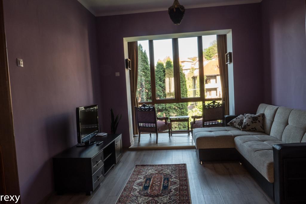 Chic Apartment Braşov Exterior foto